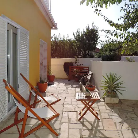 Bliss White House * سينترا