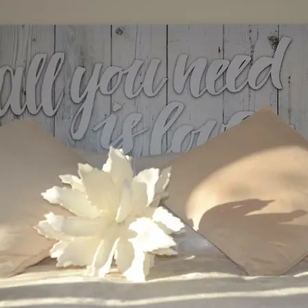 Casa de Férias Bliss White House *