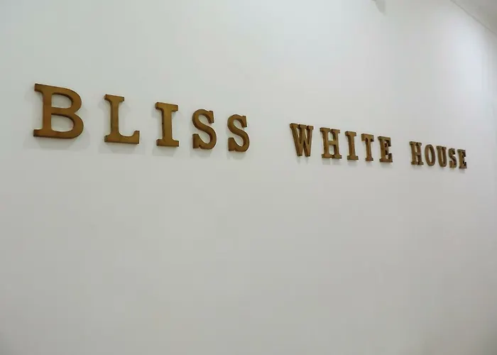 Bliss White House Semesterbostad