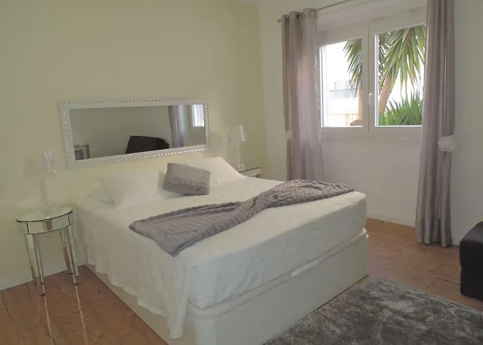 Semesterbostad Bliss White House